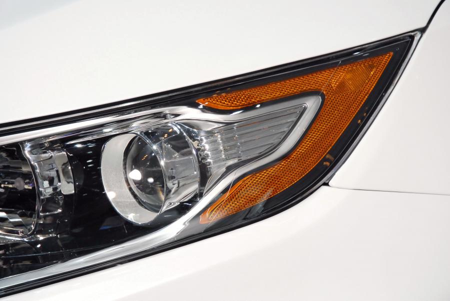  Kia Optima Hybrid 2011 года  (фото 5 из 29)